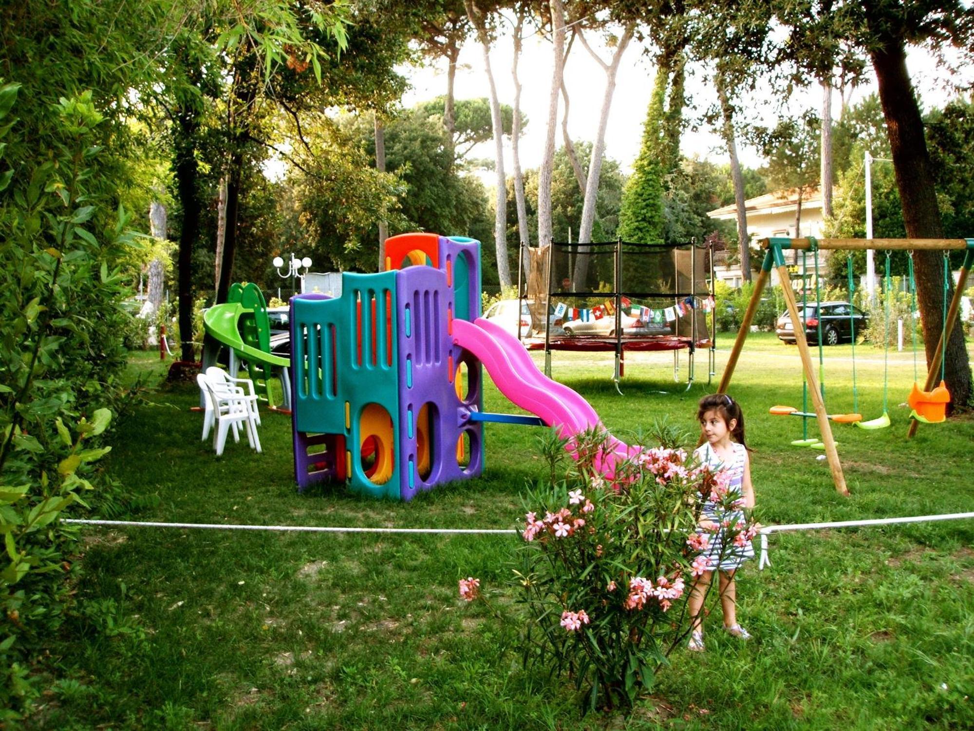 Hotel Astor Victoria Forte dei Marmi Kültér fotó
