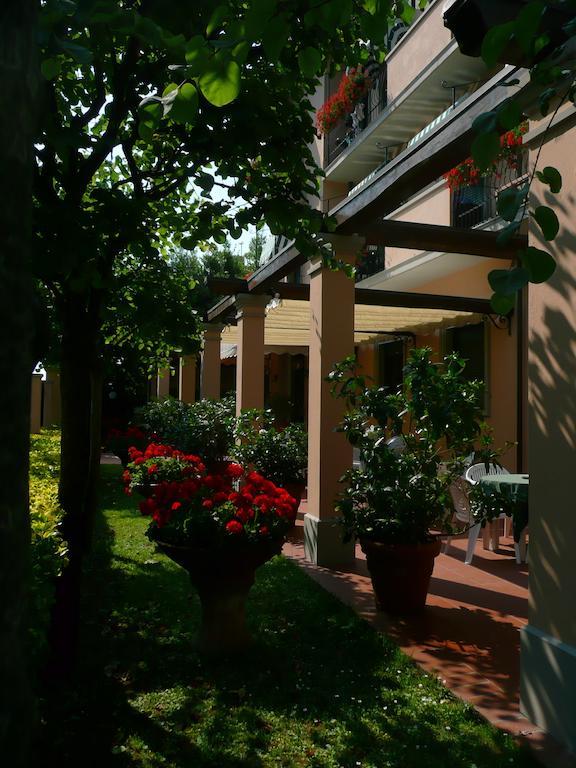 Hotel Astor Victoria Forte dei Marmi Kültér fotó